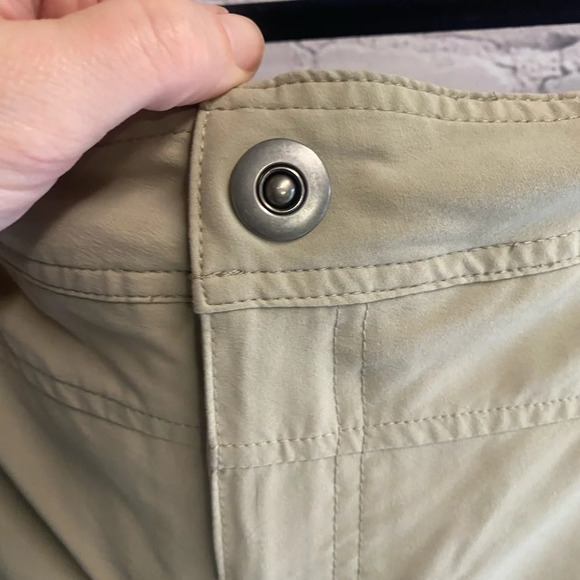 Women’s Cabela’s Khaki Tan Outdoor Anytime Canvas Cargo‎ Hiking Skort Size 16 - Picture 6 of 12